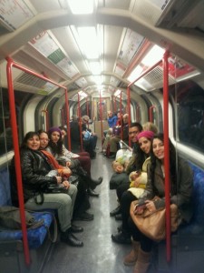 משפחת יפת  התנחלה ברכבת התחתית של לונדון